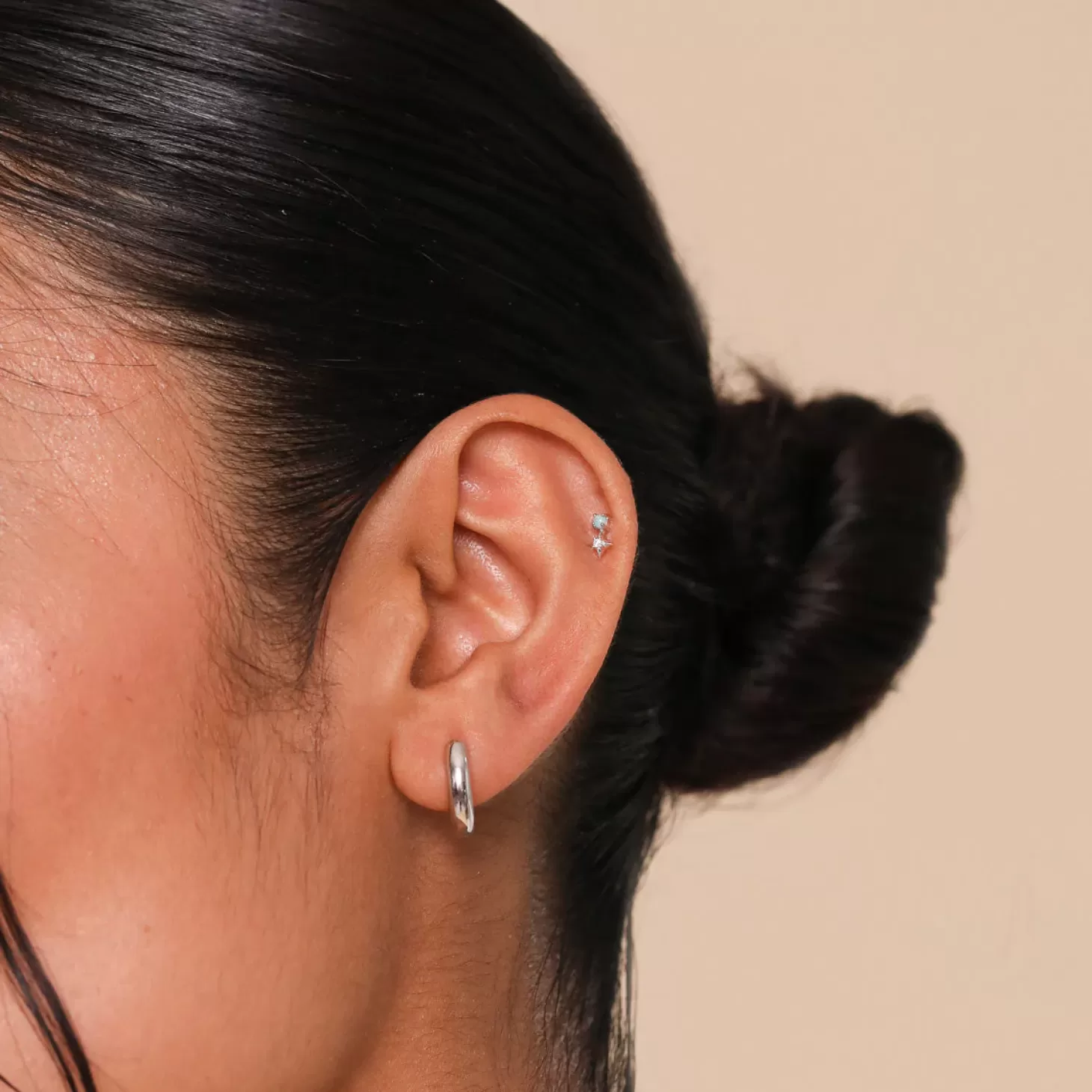 Astrid & Miyu Bold Small Hoops In Silver 18K Gold Plated Store