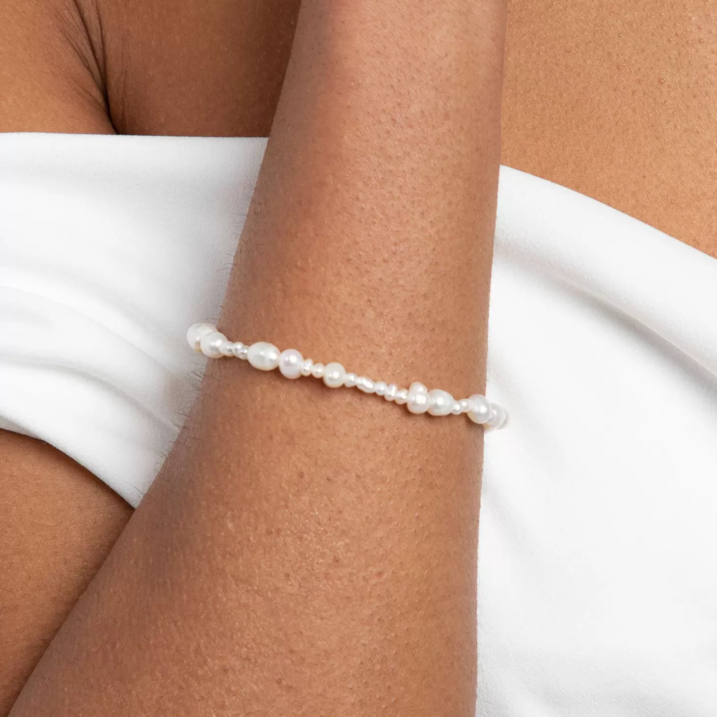 Astrid & Miyu Serenity Pearl Beaded Bracelet In Gold 18K Gold Plated Sterling Silver Sale