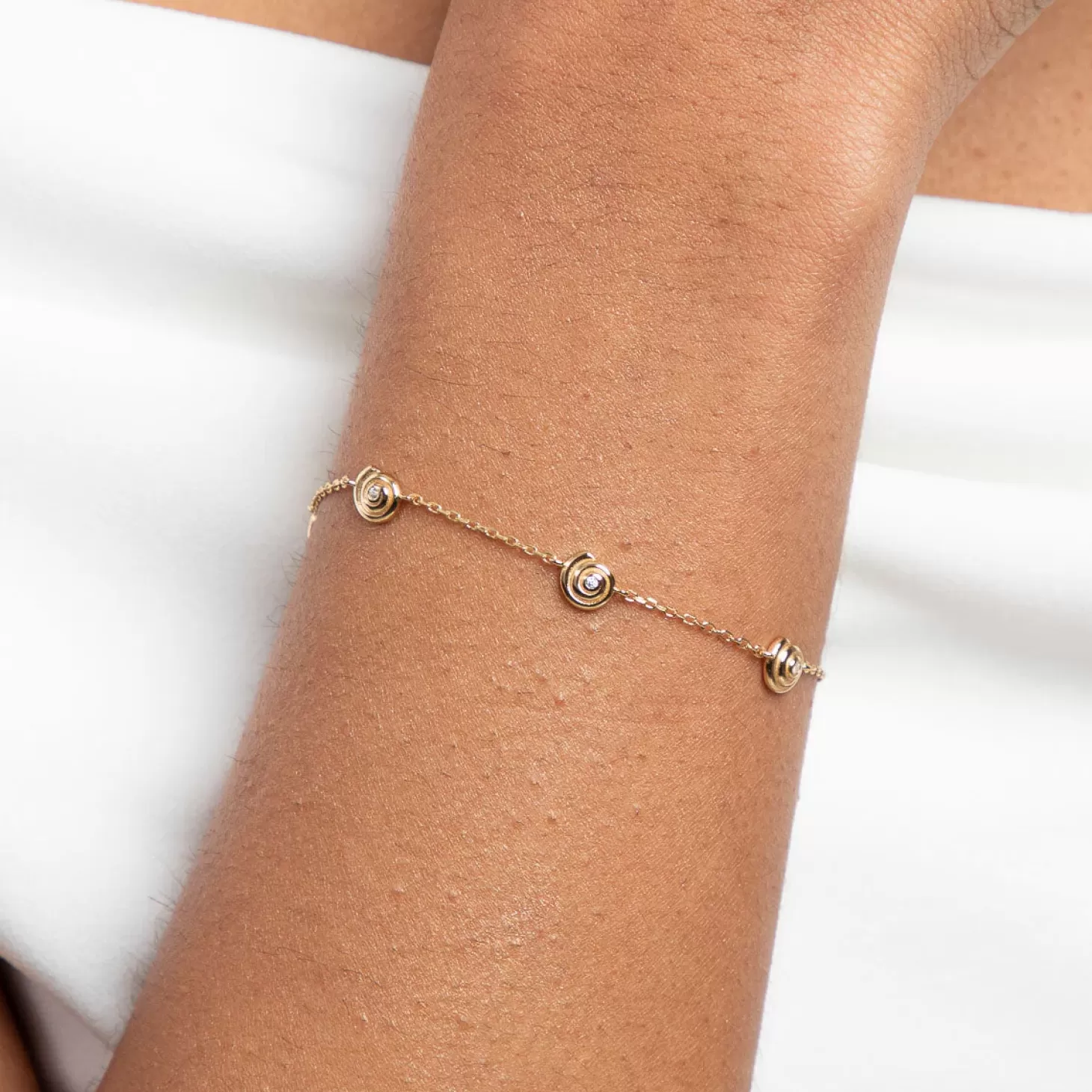 Astrid & Miyu Shell Crystal Charm Bracelet In Gold 18K Gold Plated Sterling Silver Best